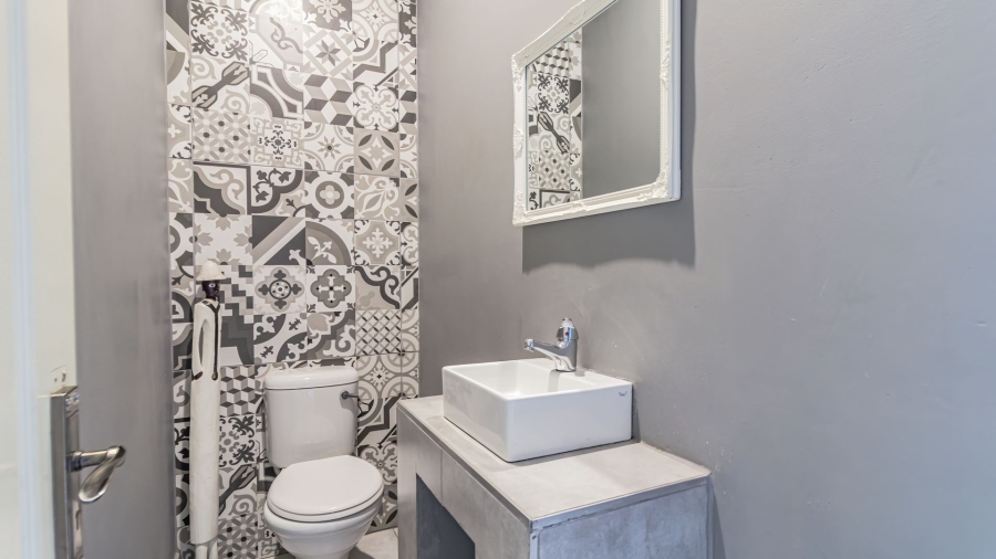 To Let 3 Bedroom Property for Rent in Atlantic Sands Private Estate Western Cape